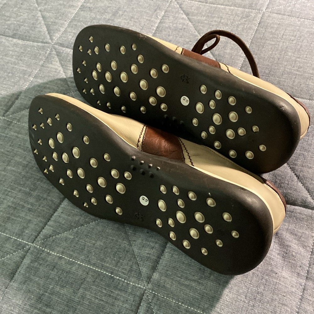 Shoes - Picture 3 of 5